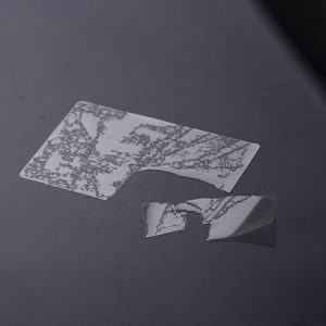 Tem vỡ trong suốt