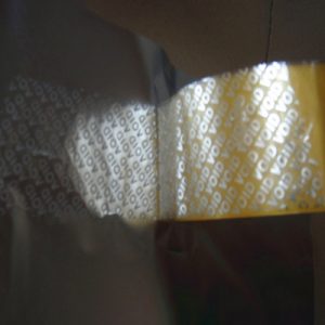 Màng chống tháo gỡ dùng cho dập nổi